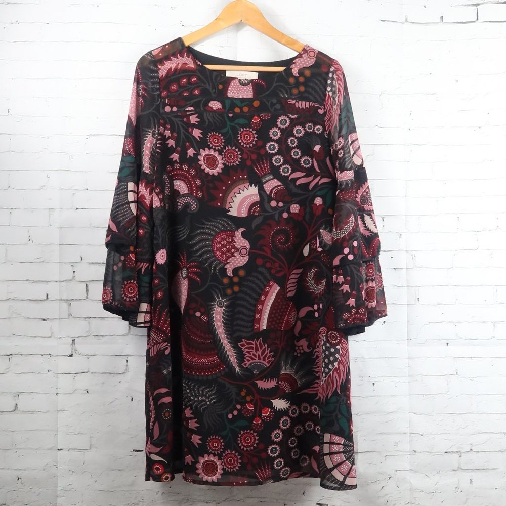 LOFT BLACK WITH MAROON & PINK DESIGN LONG SLEEVE ROUND NECK SHIFT DRESS SIZE M